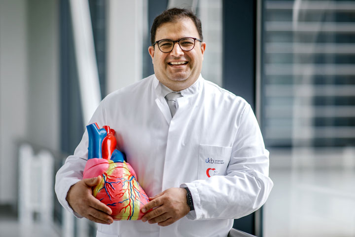 Prof. Dr. Farhad Bakhtiary 